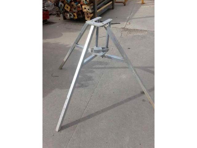 Tripod help prop